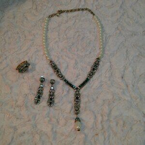 Heidi Daus Crystal Accented Y Drop Necklace Earrings Ring Set